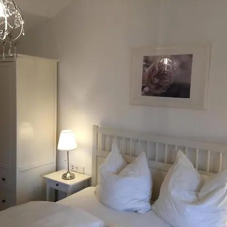 Holiday home In Mit Schoener Terrasse Pirna